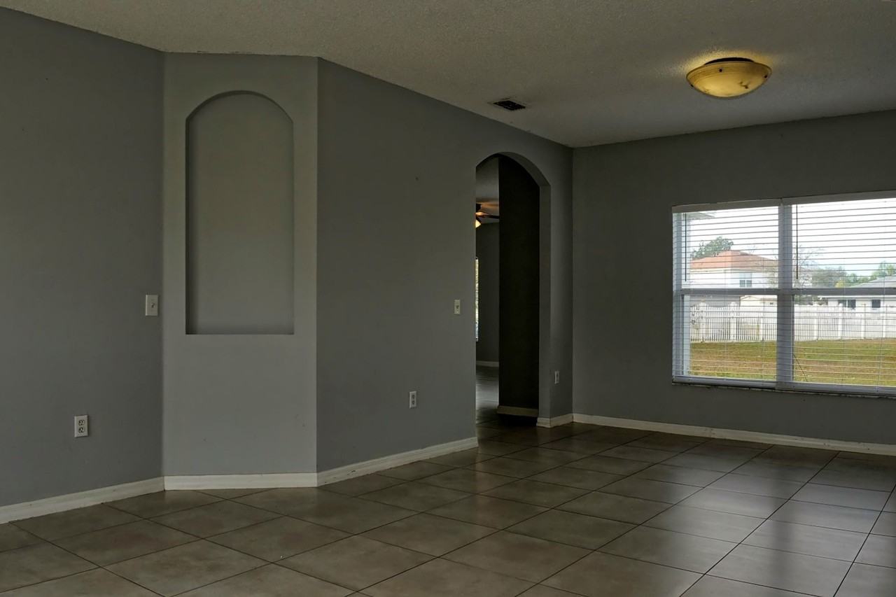 752 Paris Dr - Photo 3 of 16