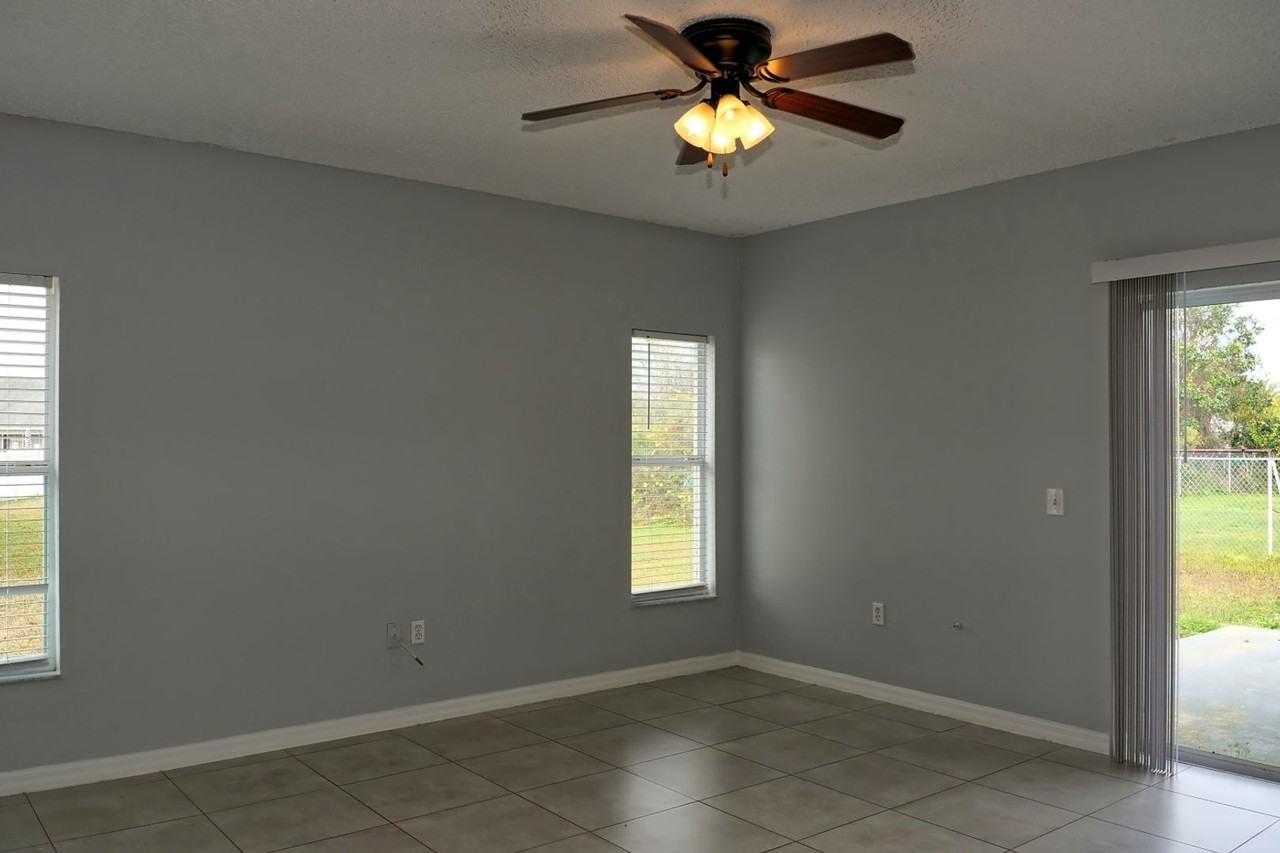 752 Paris Dr - Photo 6 of 16