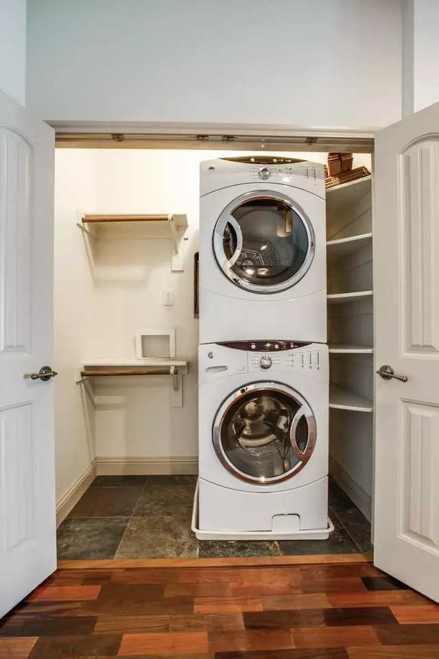 2934 Forest Park Blvd - Photo 7 of 15