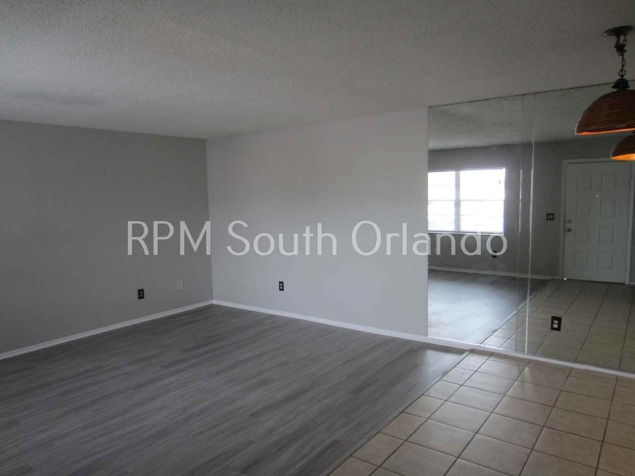 36 Windtree Ln #202 - Photo 3 of 16