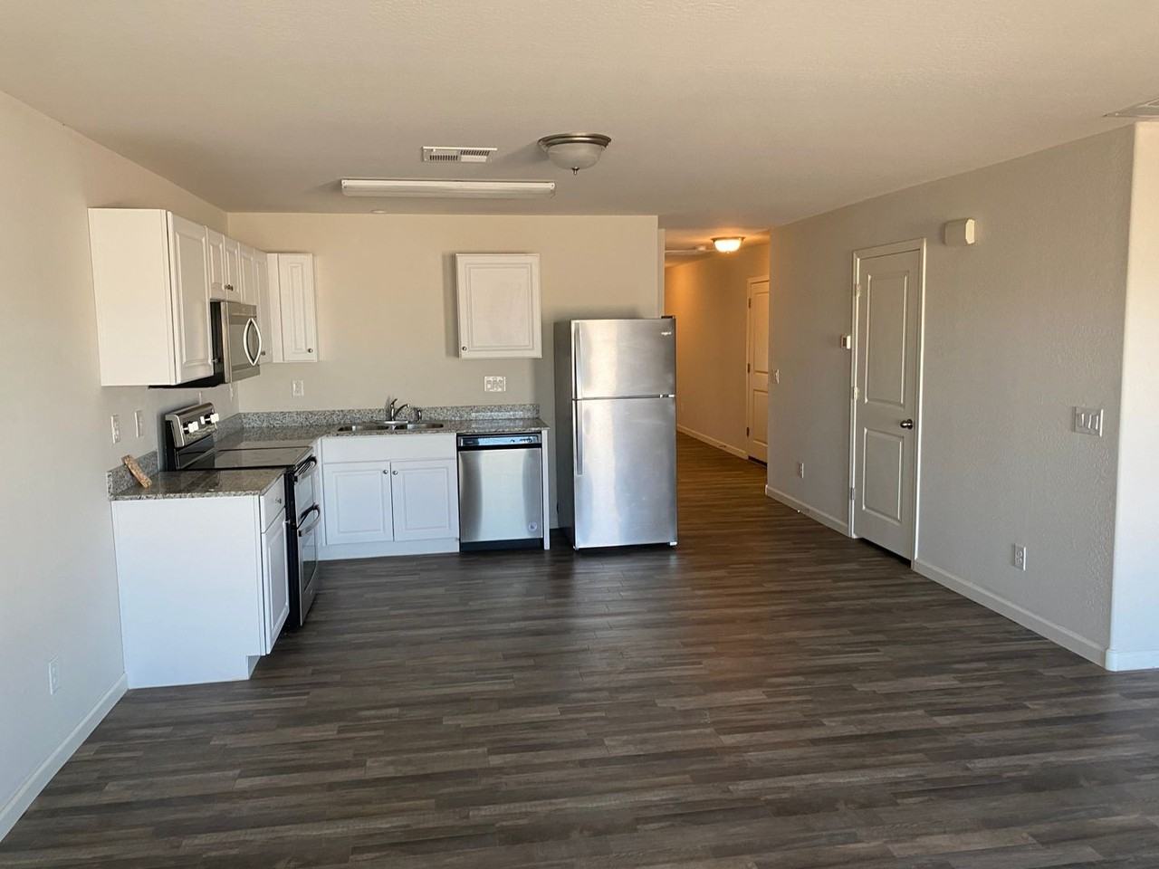 246 Taylor Avenue - Photo 7 of 41