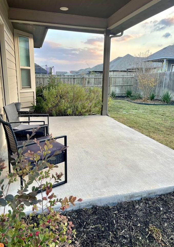 5005 Drovers Path - Photo 2 of 19