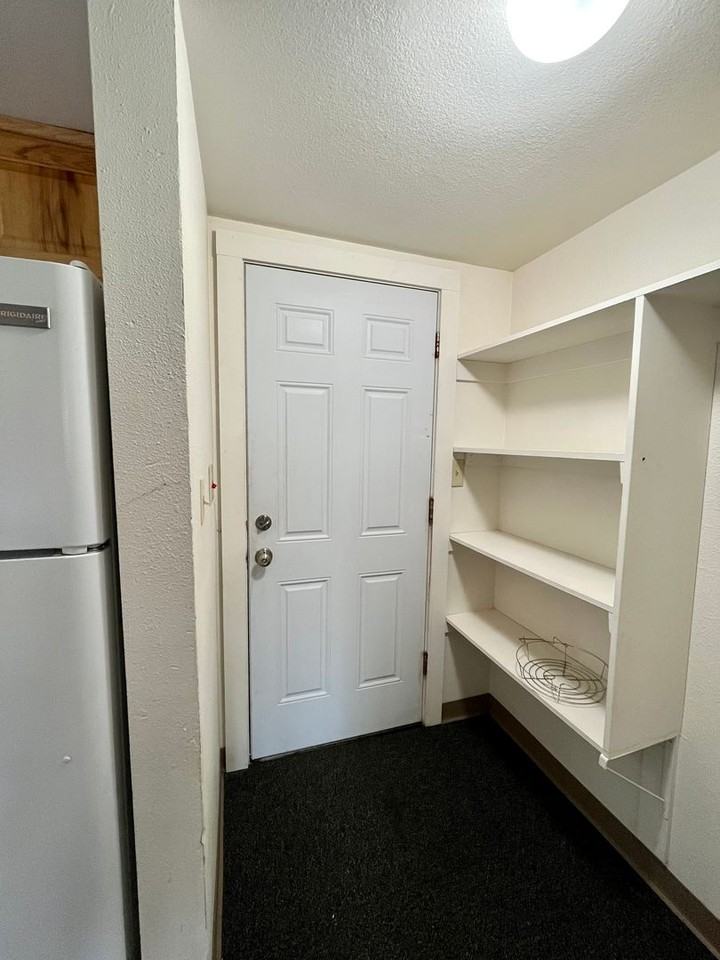 3320 Hurst Rd - Photo 2 of 15