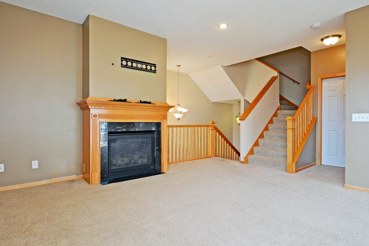 15594 Eagles Nest Way - Photo 2 of 28