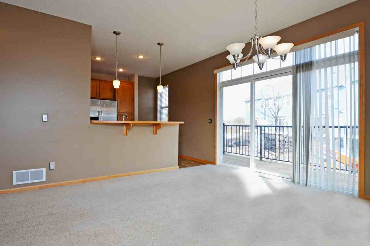 15594 Eagles Nest Way - Photo 3 of 28