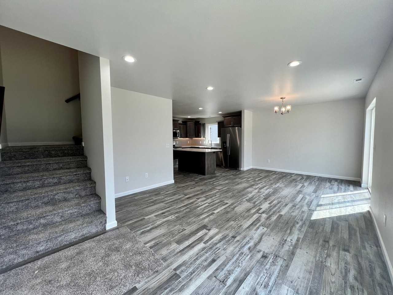 116 Marshall Loop - Photo 3 of 16