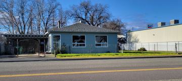 featured image of 2240 Ferry Street