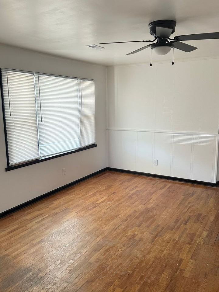 1707 W Dale St - Photo 3 of 11