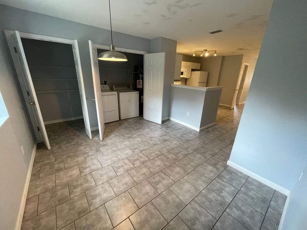 1717 Harris St #2 - Photo 7 of 17