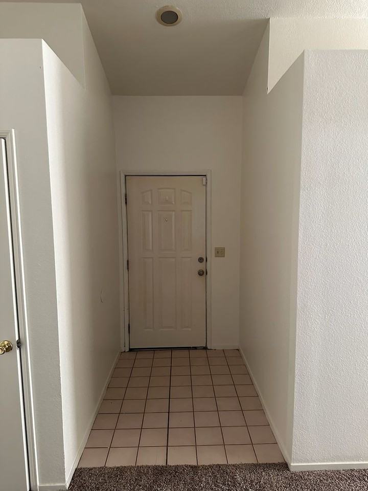 1948 E Pershing Ave - Photo 7 of 23