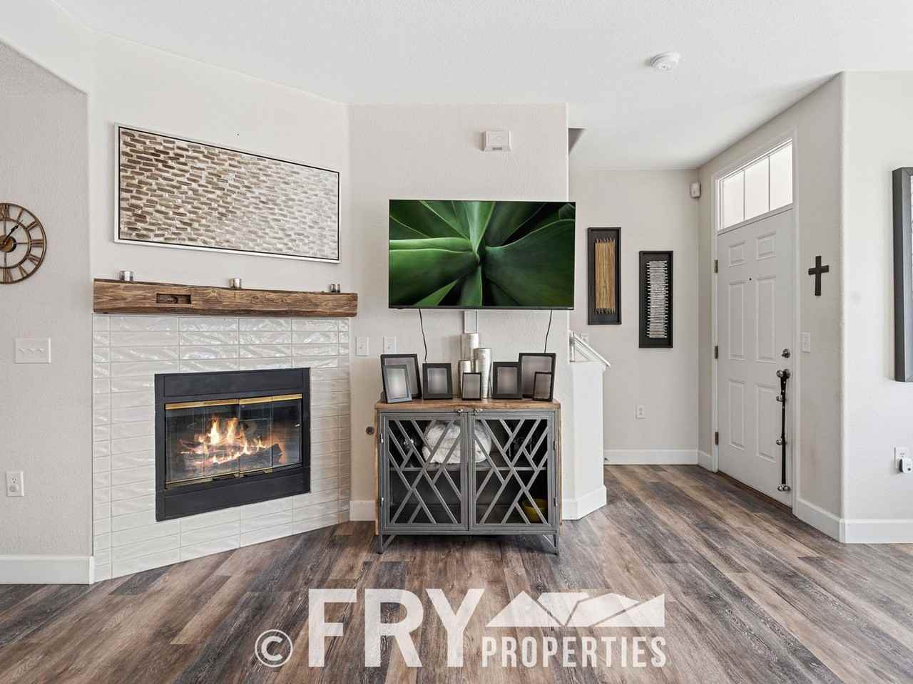 16108 E Geddes Dr - Photo 2 of 16