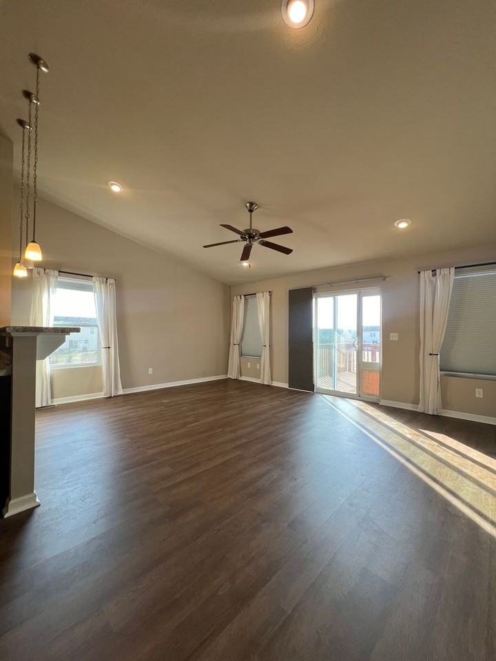 1333 Ellery Grove Ct - Photo 2 of 24