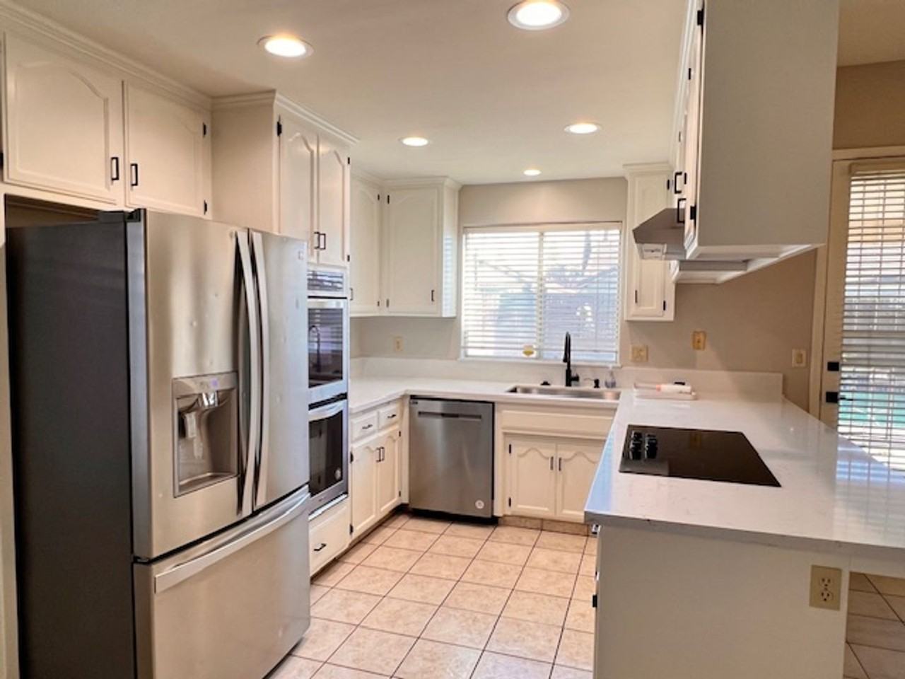 9131 Anchor Island Ct - Photo 6 of 18