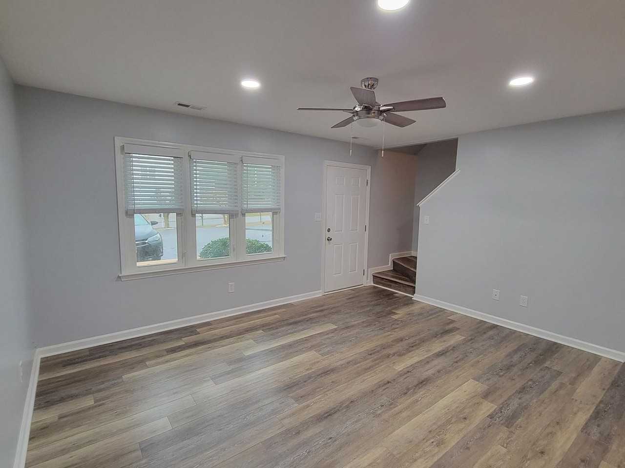 304 Osprey Ridge Dr - Photo 2 of 12