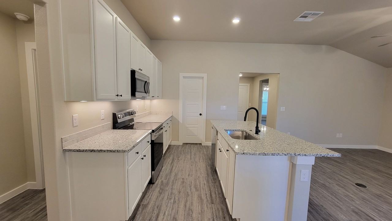 3625 Valencia Ave - Photo 6 of 24