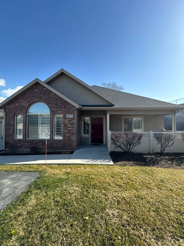 451 W 350 S Unit D - Photo 3 of 47