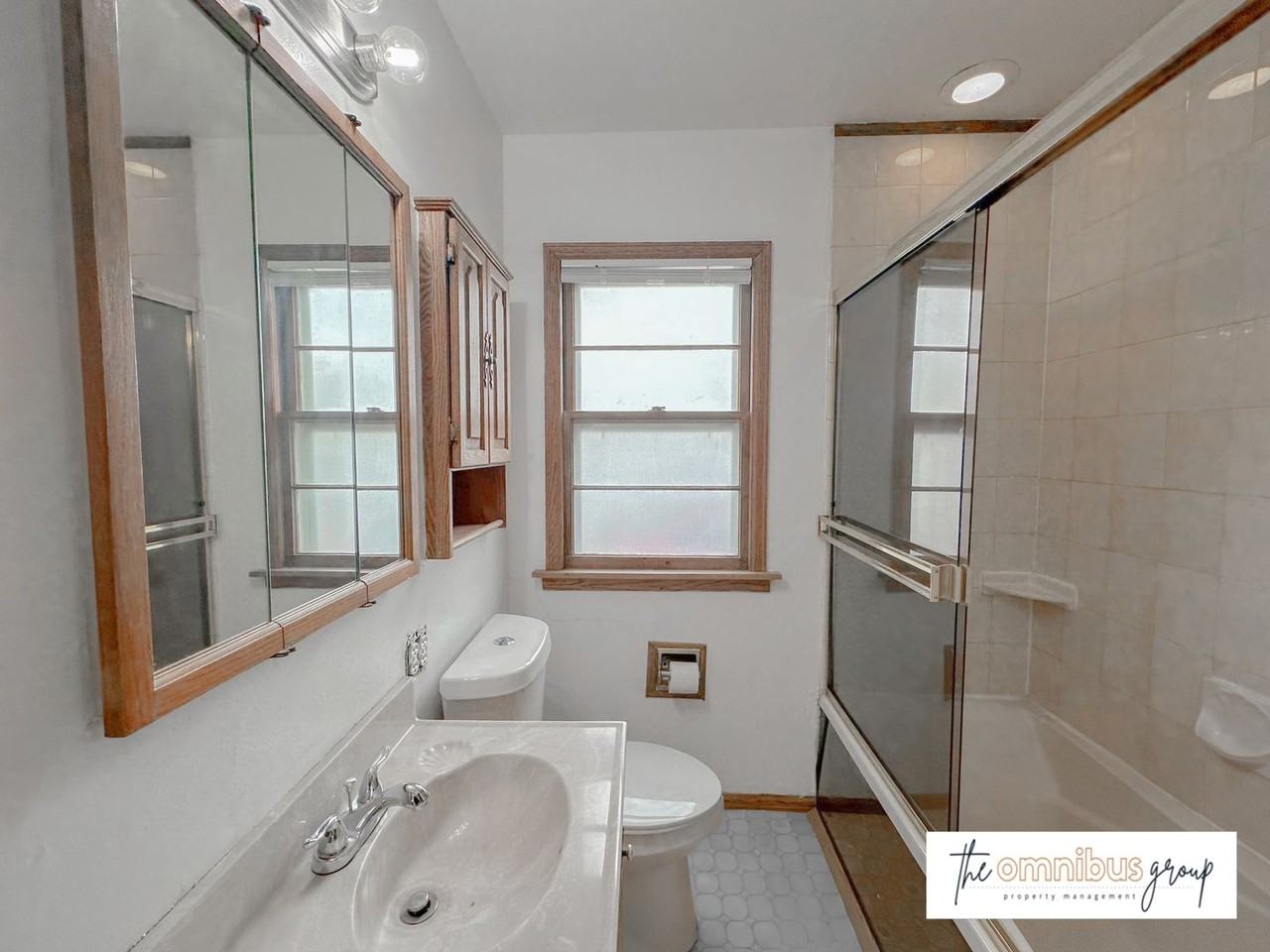 3240 S Bannock St - Photo 7 of 9