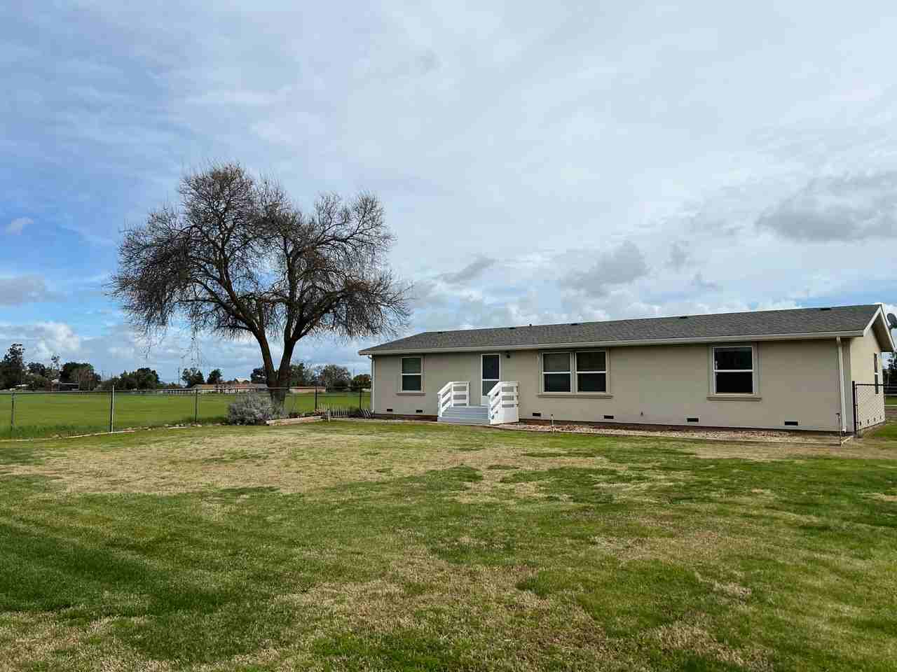 23714 N Bruella Rd - Photo 2 of 33
