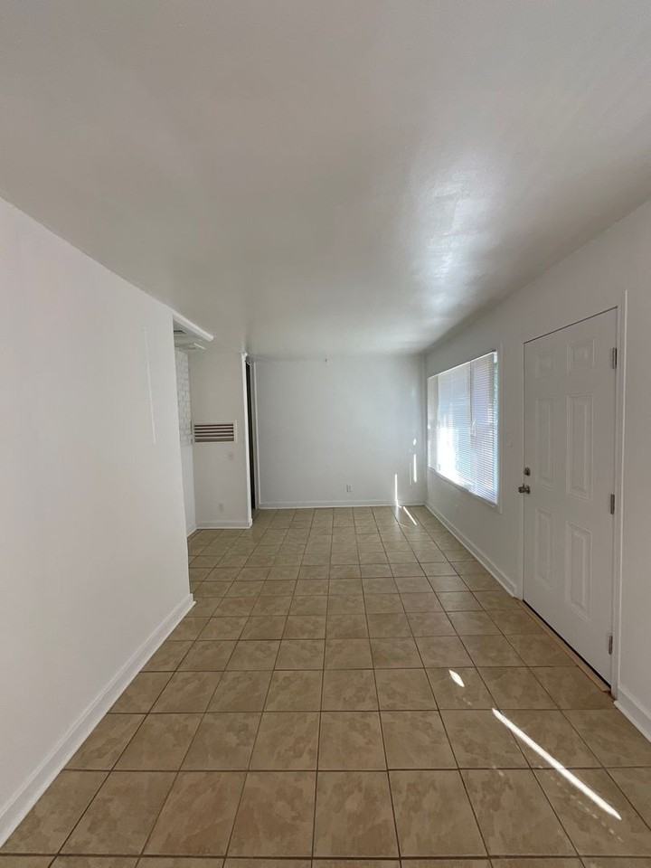 3005 Abelia Dr - Photo 6 of 19