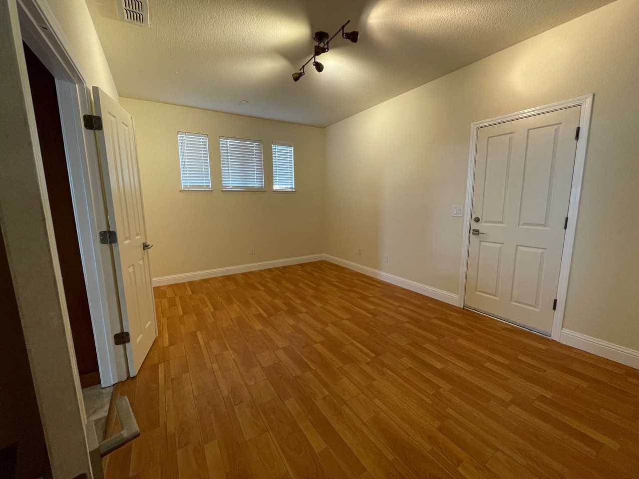 429 Fuente Pl - Photo 4 of 34