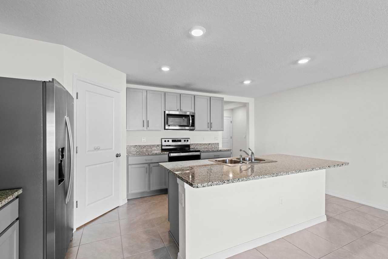 2145 Nw 247th Dr - Photo 6 of 26