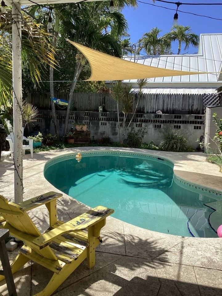 2114 Staples Ave, Key West, FL 33040 1 Bedroom House for 2,600/month