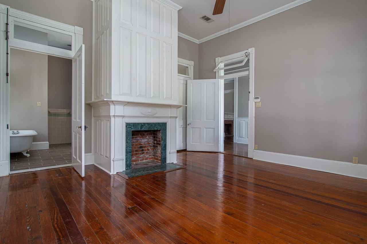 1214 Jackson St - Photo 6 of 17