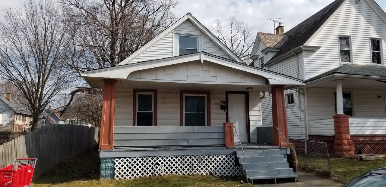 3147 W 70th St - Photo 2 of 44