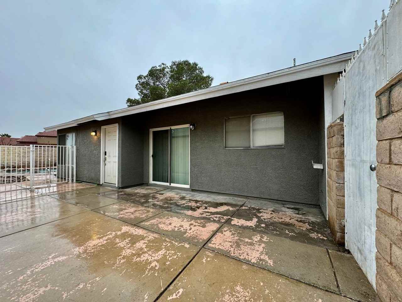 7289 Topeka Dr - Photo 2 of 16