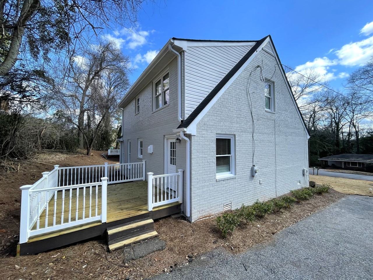 125 Hardin Dr - Photo 4 of 20