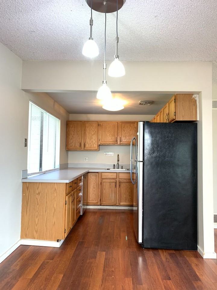 458 154th Ave Se - Photo 3 of 17