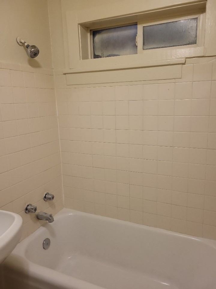 747 Willow St - Photo 5 of 9
