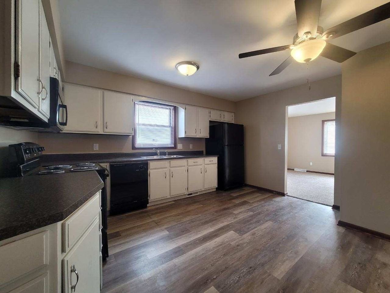 2944 Central Ave - Photo 3 of 20
