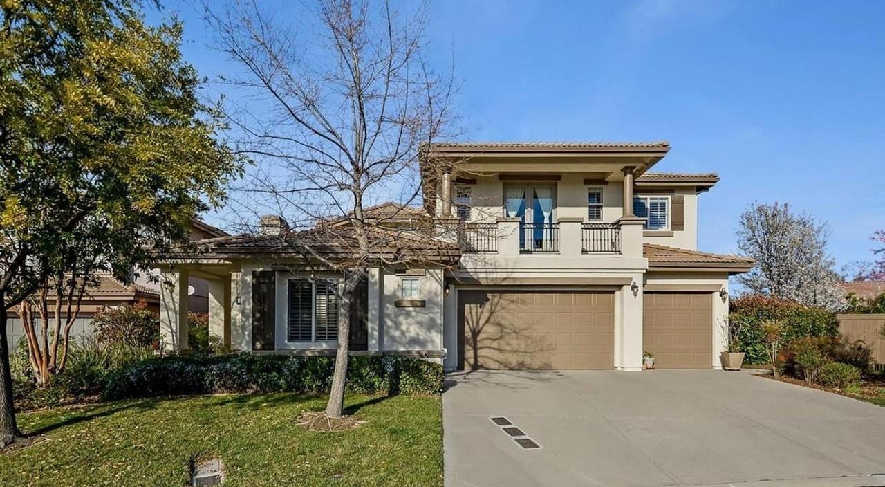 381 Chagall Ct - Photo 3 of 50