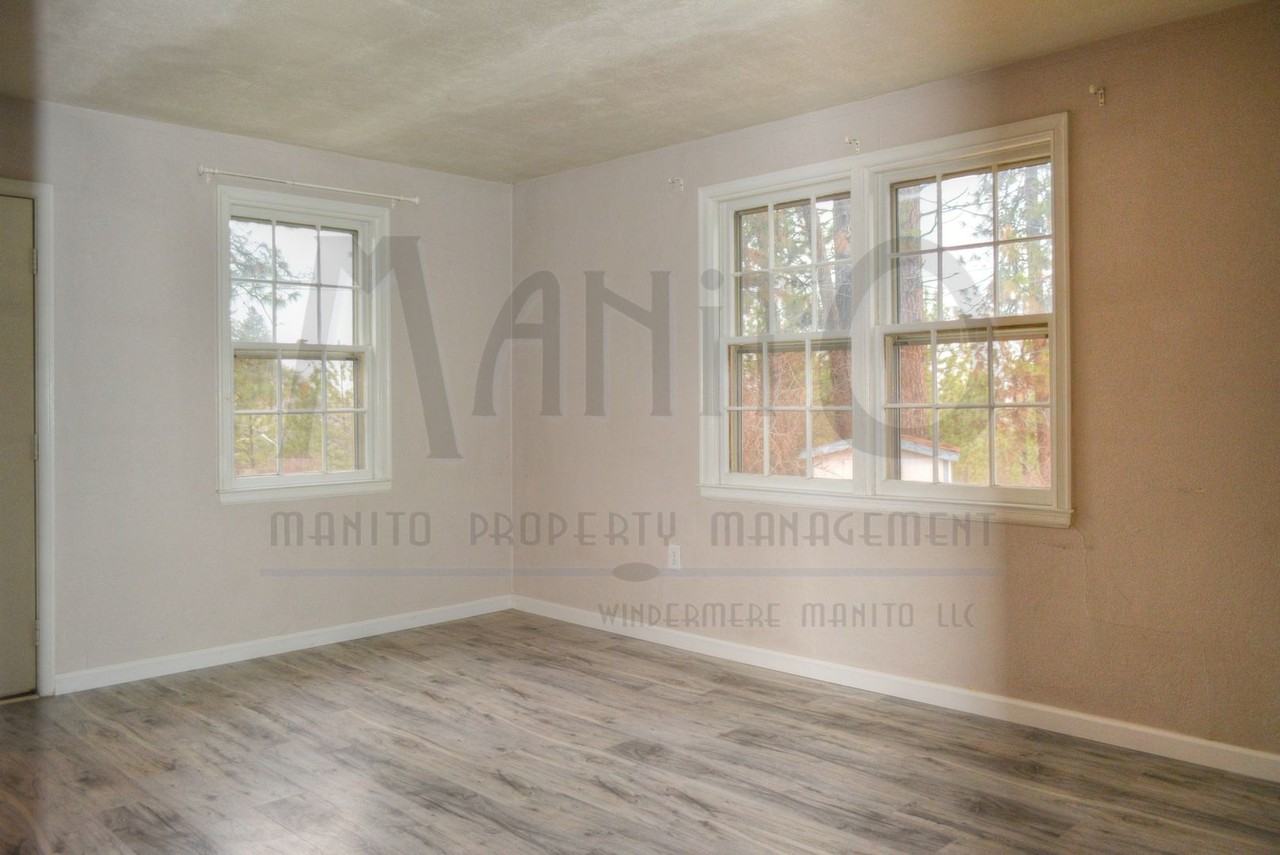 3006 W South Loop Ave - Photo 4 of 23