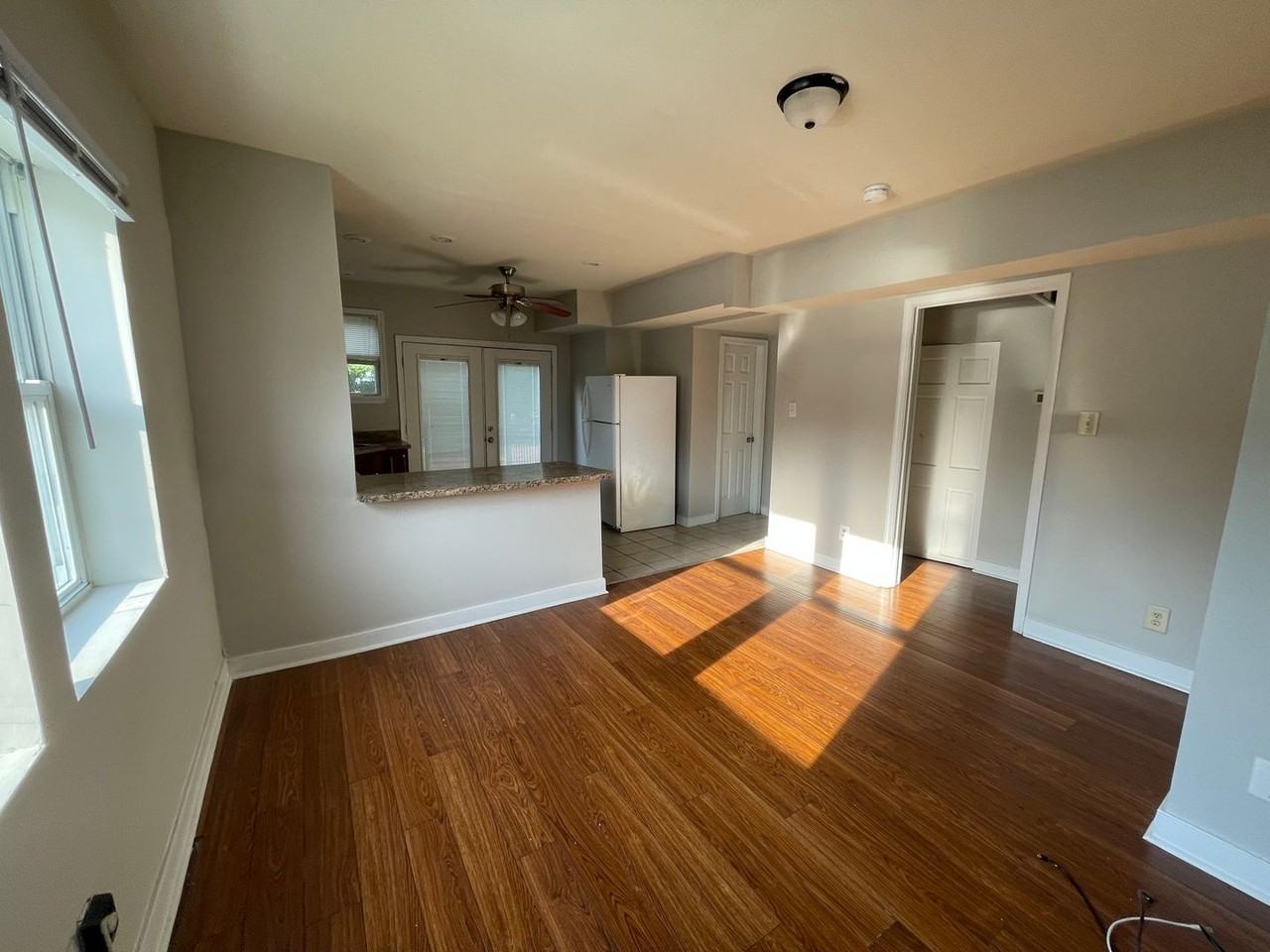 2005 Cedar St - Photo 3 of 9