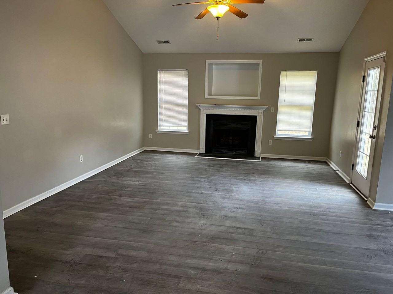 4712 Corena Dr - Photo 5 of 11
