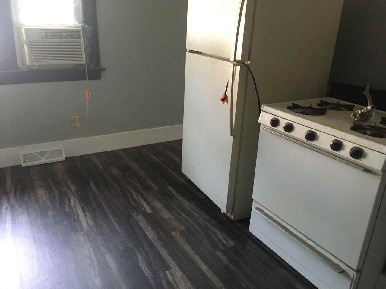 313 Dearborn Ave - Photo 5 of 5