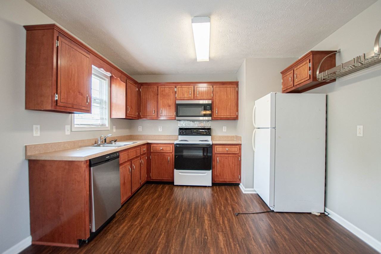 1481 Mcclardy Rd - Photo 6 of 14