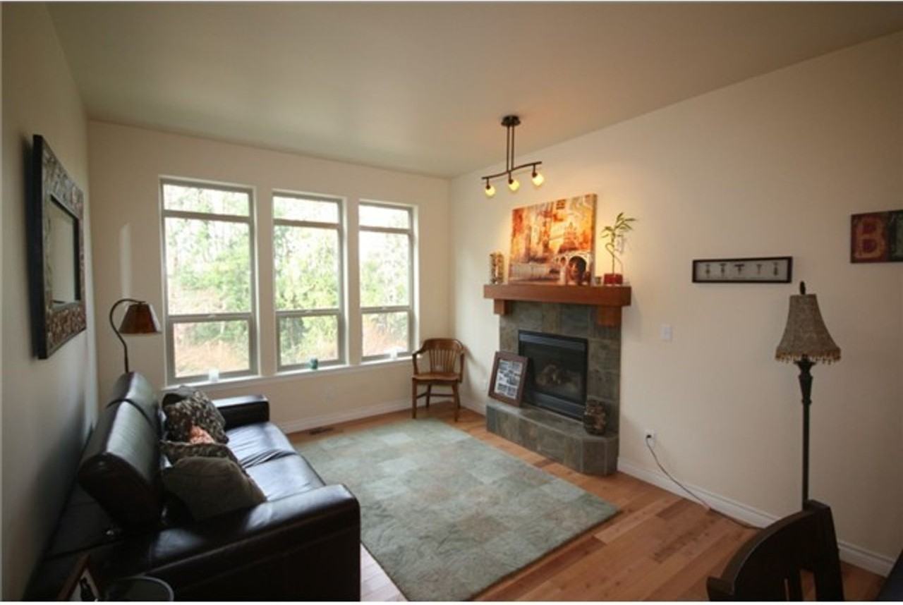 1222 Birch St - Photo 3 of 12