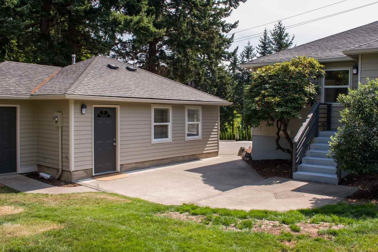 3401 Byron St - Photo 3 of 17