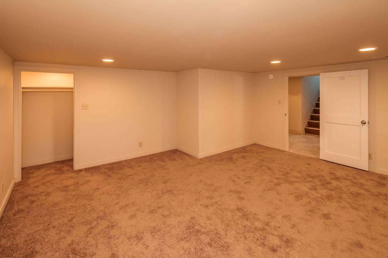 3401 Byron St - Photo 6 of 17