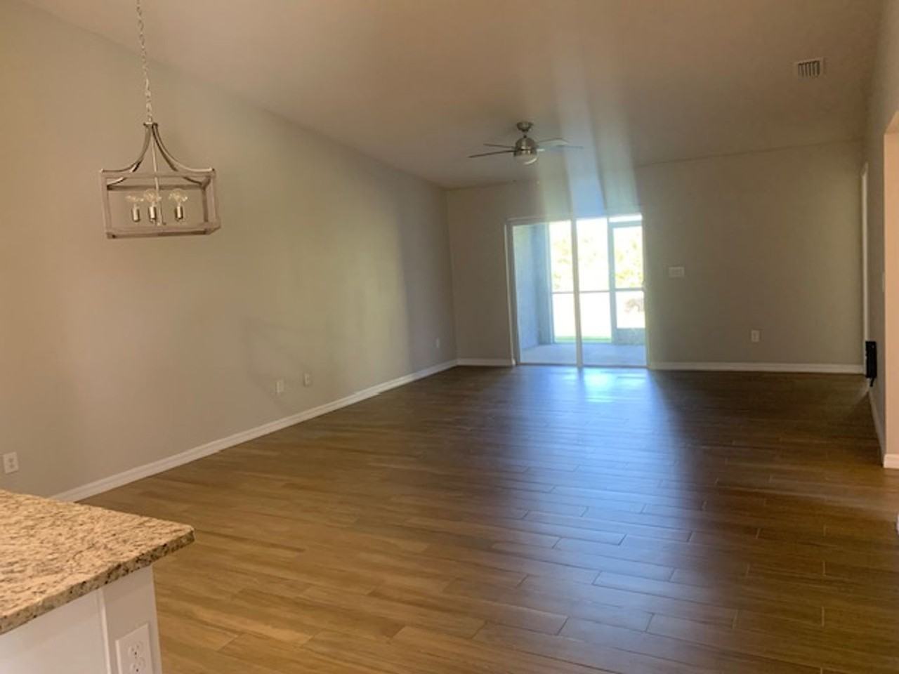 13284 Blytheville Ave - Photo 6 of 20