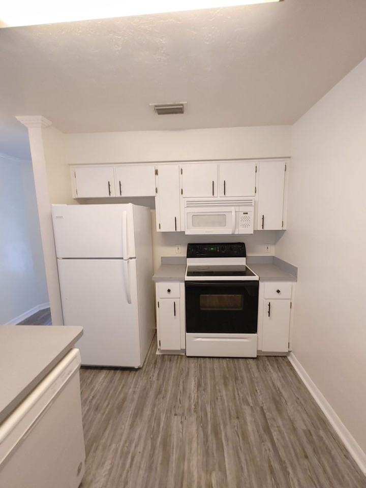 3650 Nw 25th Ter - Photo 3 of 25