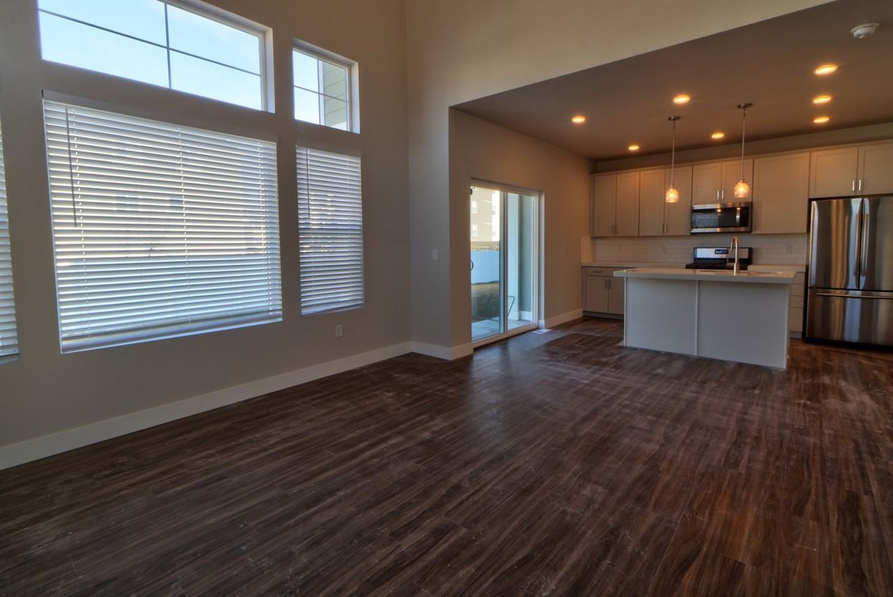 5392 W Autumn Night Ln - Photo 3 of 24