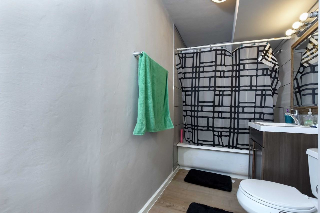 116 S 12th St - Photo 7 of 18