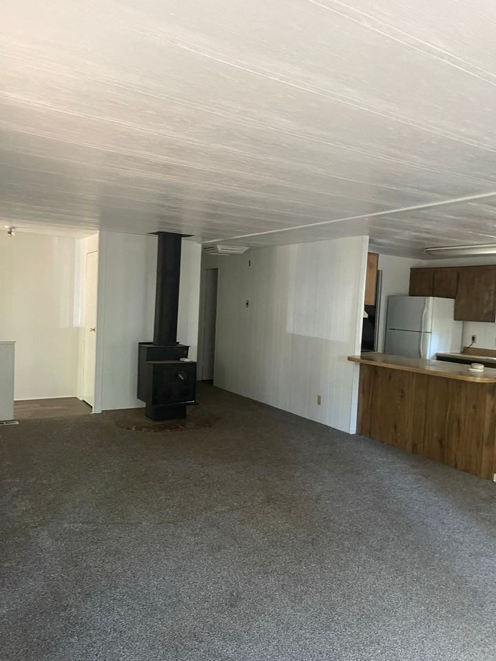 14898 Del Oro Dr - Photo 7 of 33