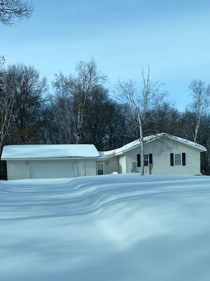 5372 Erin Rd - Photo 2 of 9