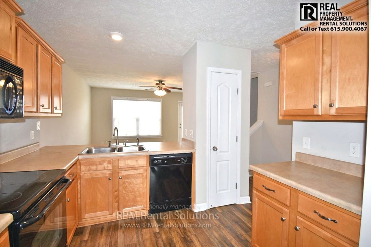 1524 Beaconcrest Cir - Photo 7 of 25