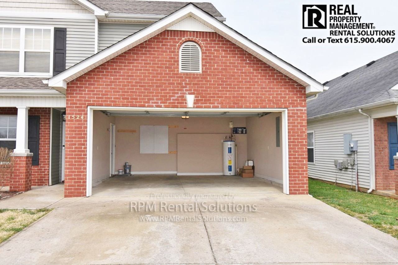 1524 Beaconcrest Cir - Photo 2 of 25